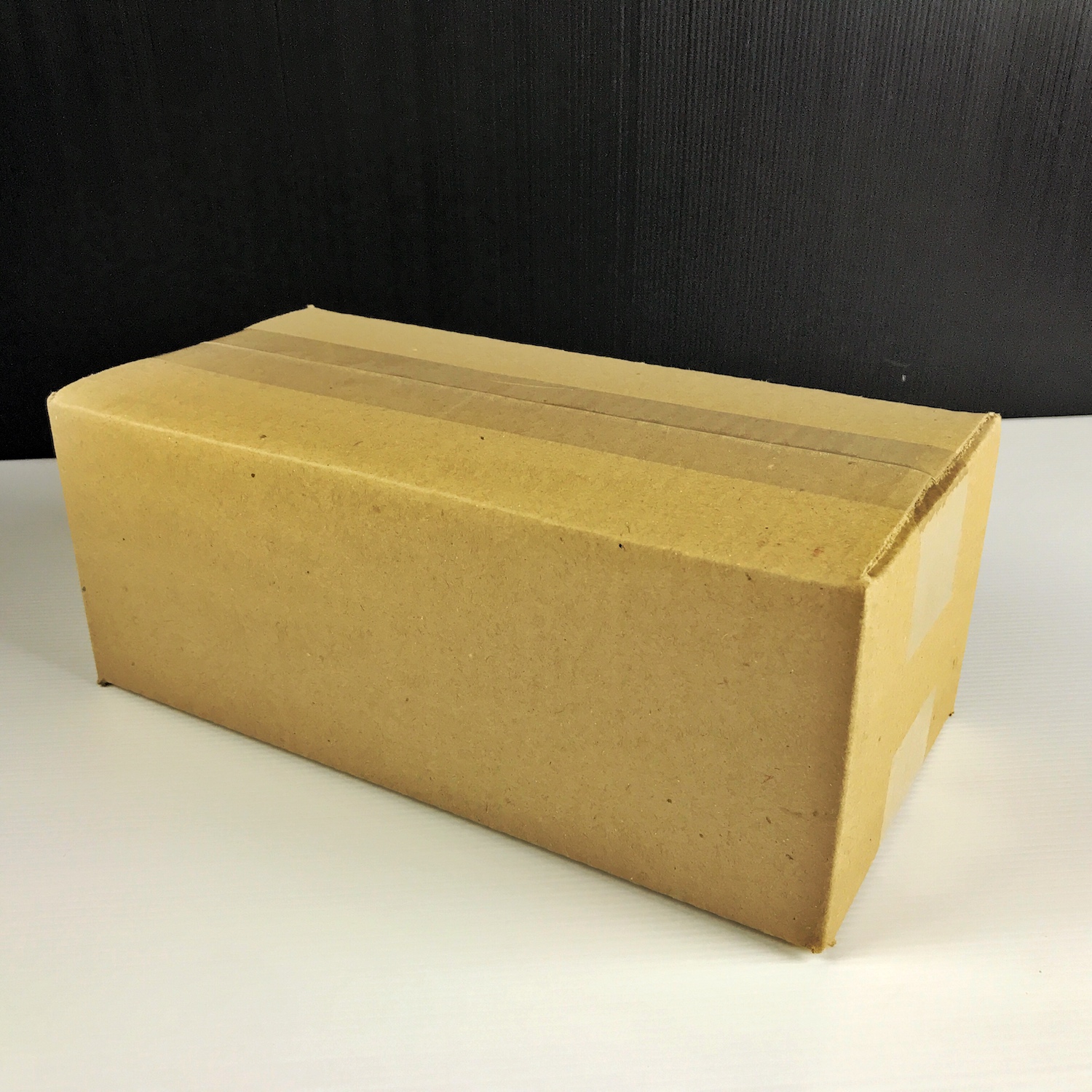 Box Sepatu 30x13x10 cm