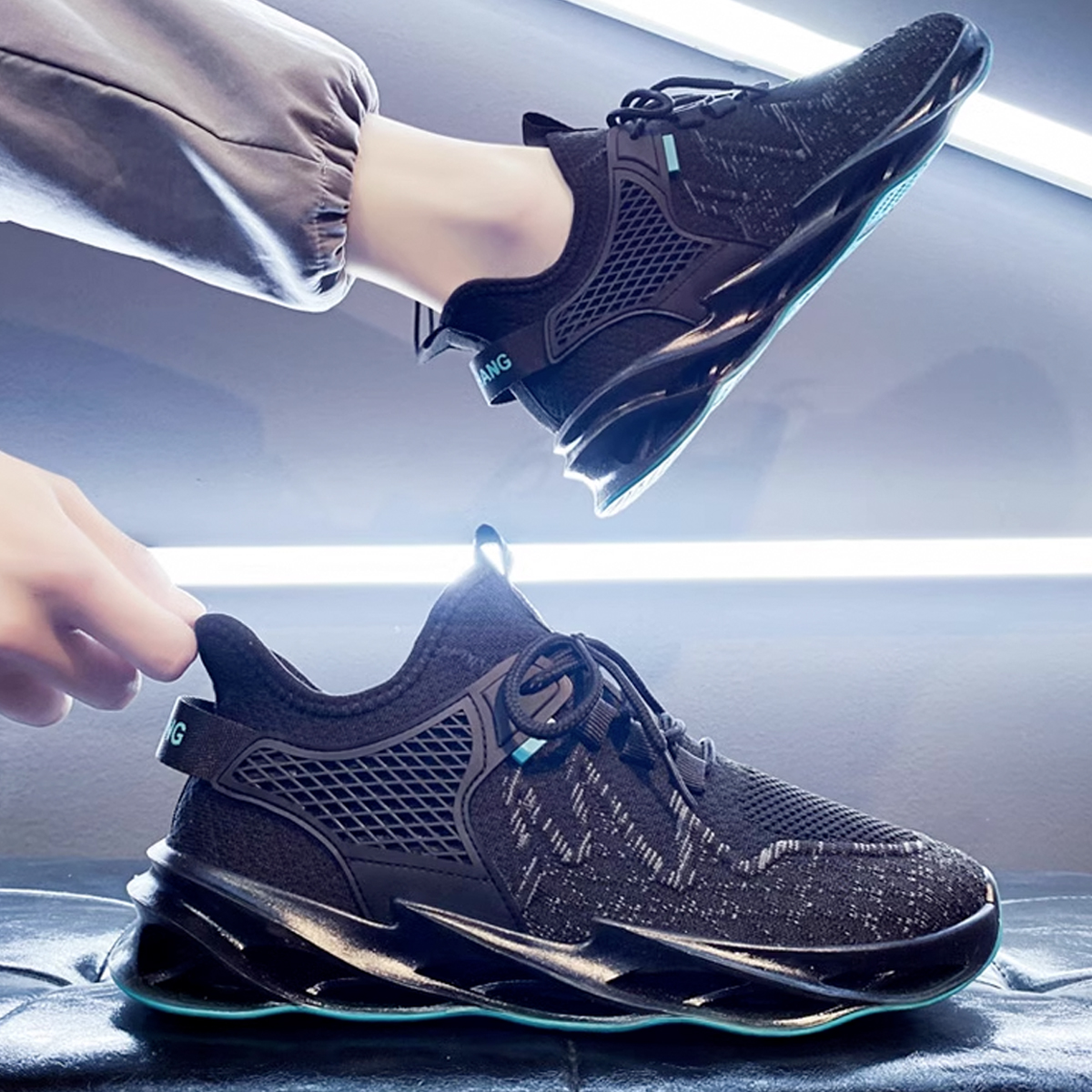 Whoppy SL31 Sepatu Sneakers Pria Import (FREE BOX) - Discontinue