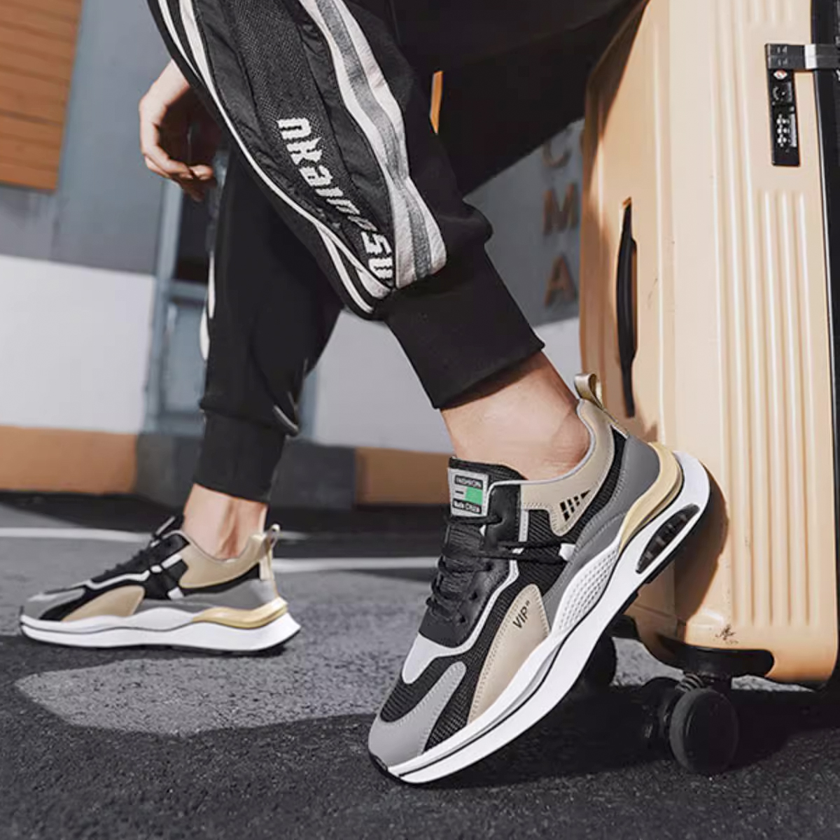 Whoppy SL32 Sepatu Sneakers Pria Import (FREE BOX)