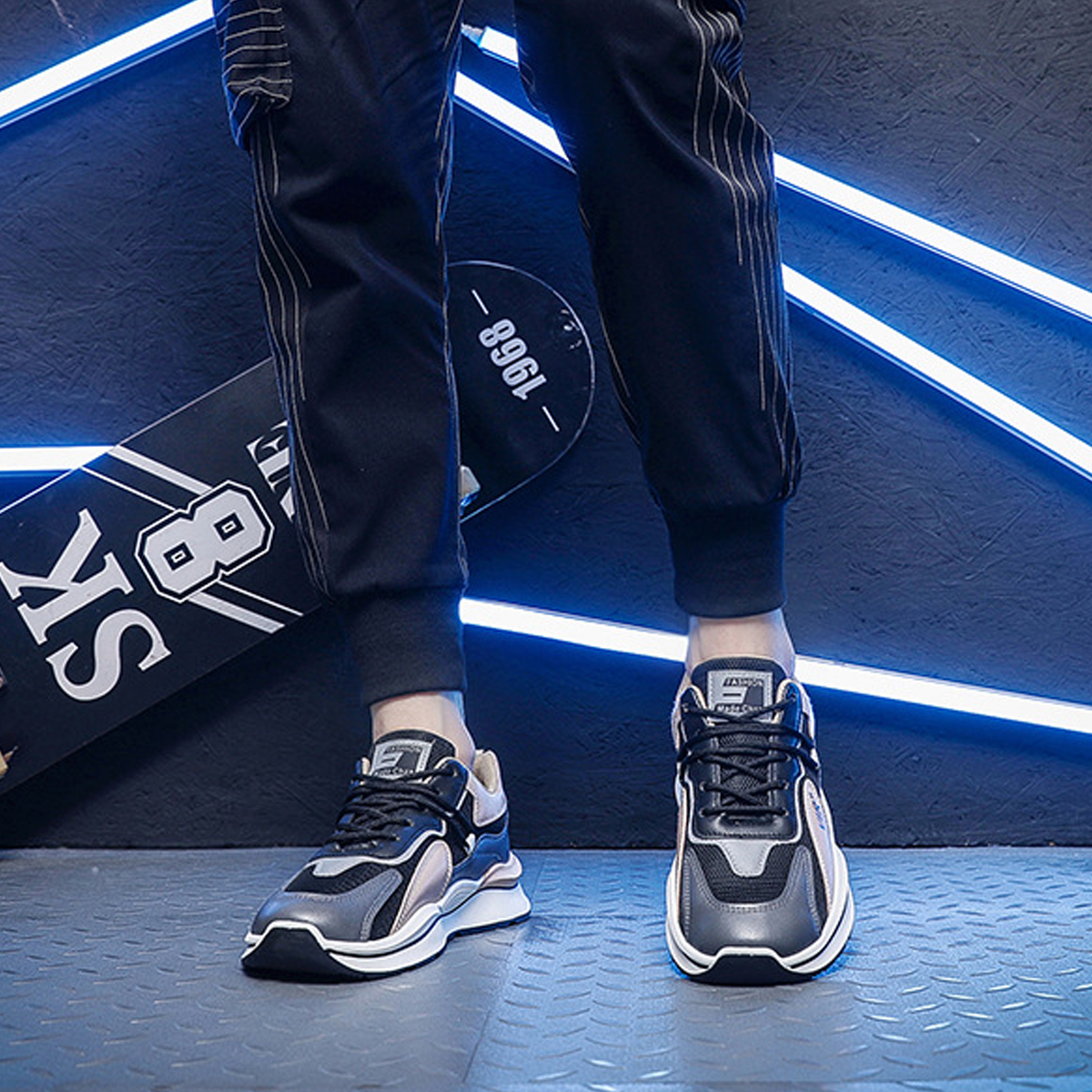 Whoppy SL32 Sepatu Sneakers Pria Import (FREE BOX)