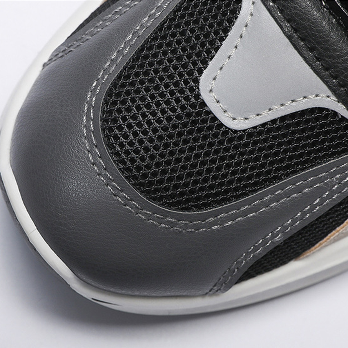 Whoppy SL32 Sepatu Sneakers Pria Import (FREE BOX)