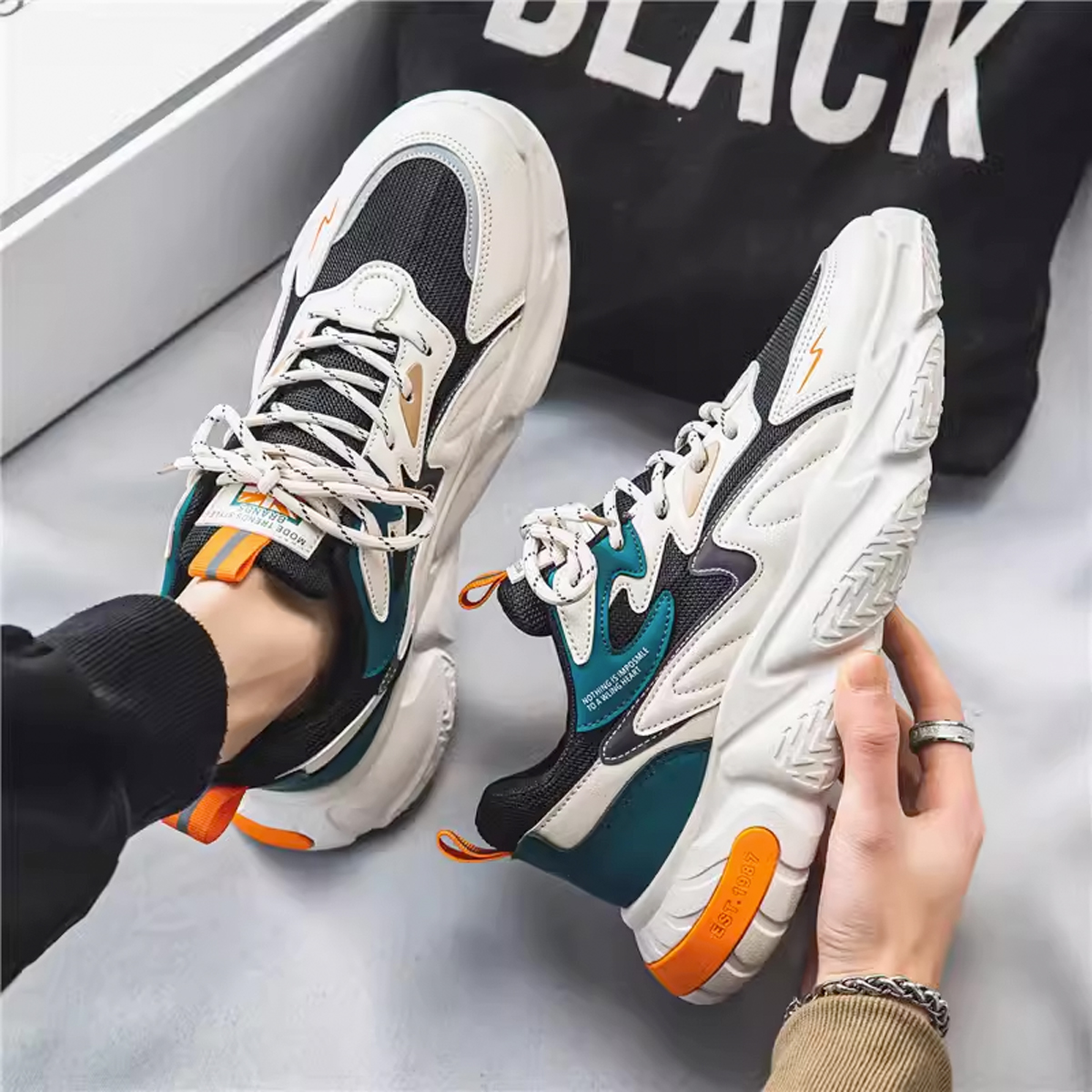 Whoppy SL37 Sepatu Sneakers Pria Import (FREE BOX) - Discontinue