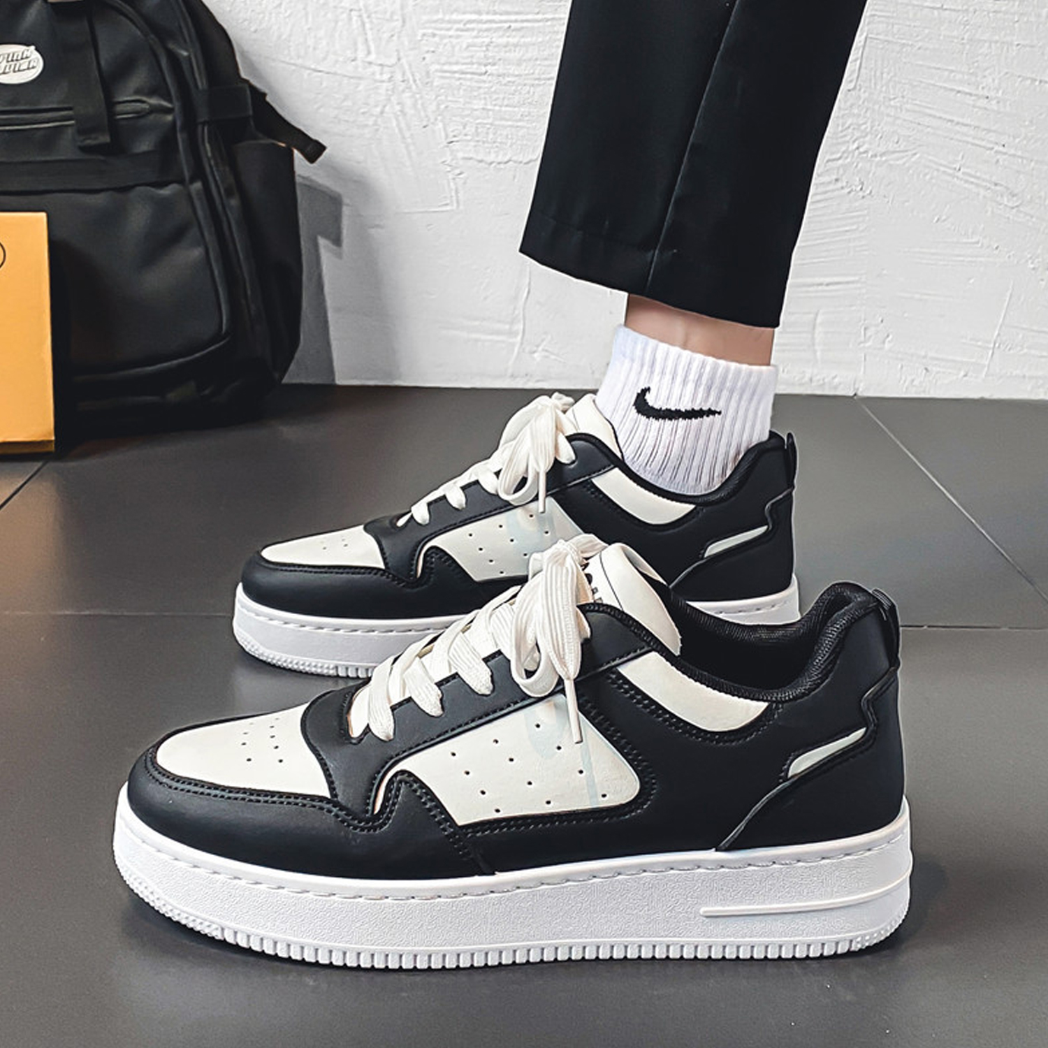 Whoppy SL40 Sepatu Sneakers Pria Import (FREE BOX)