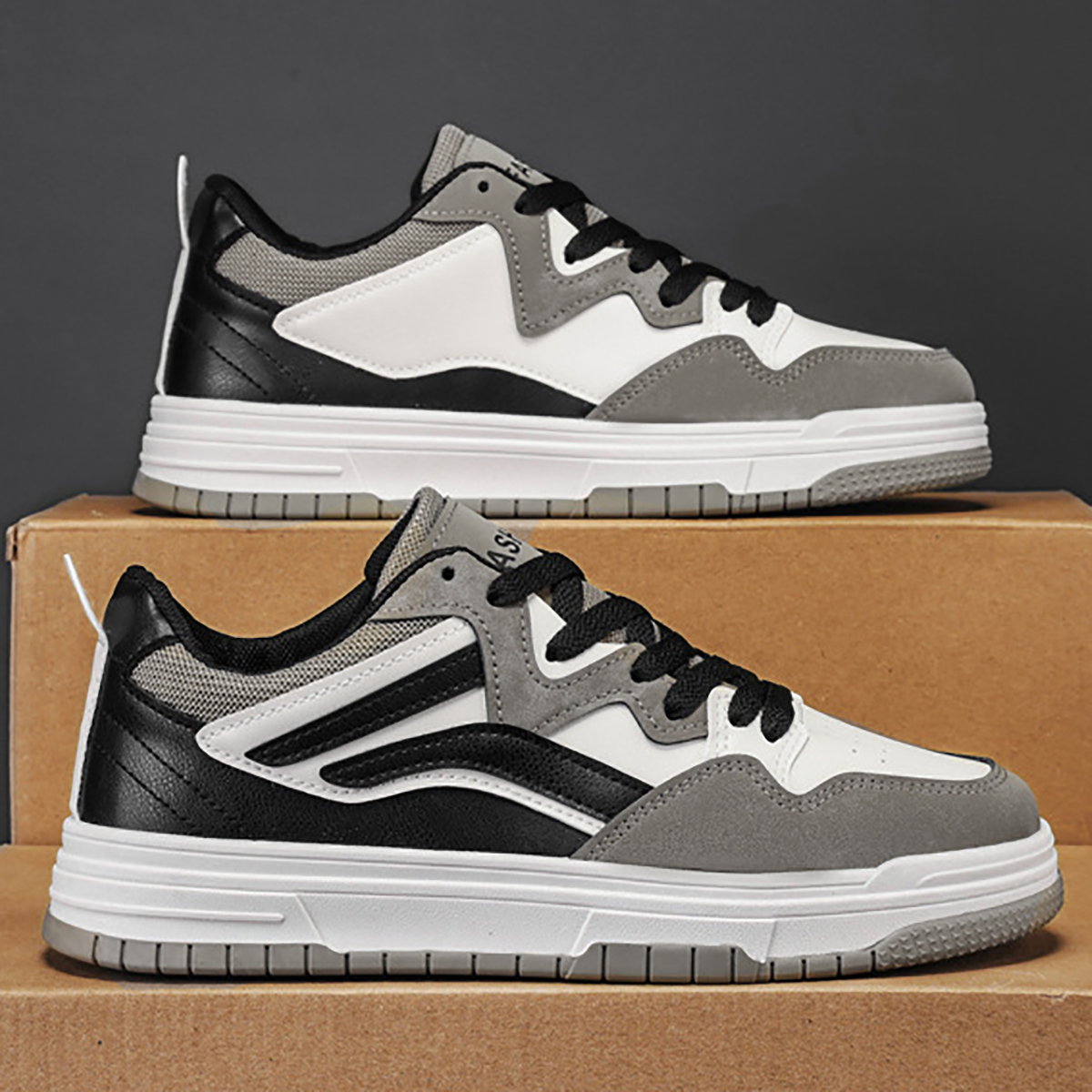 Whoppy SL53 Sepatu Sneakers Pria Import (FREE BOX)