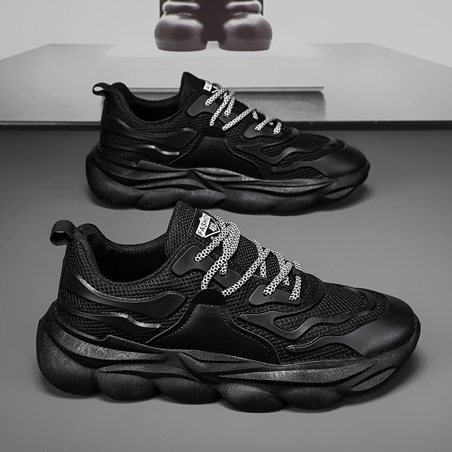 Whoppy SL50 Sepatu Sekolah Pria Import (FREE BOX)