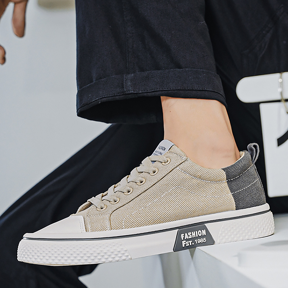 Whoppy SL57 Sepatu Sneakers Pria Import (FREE BOX)