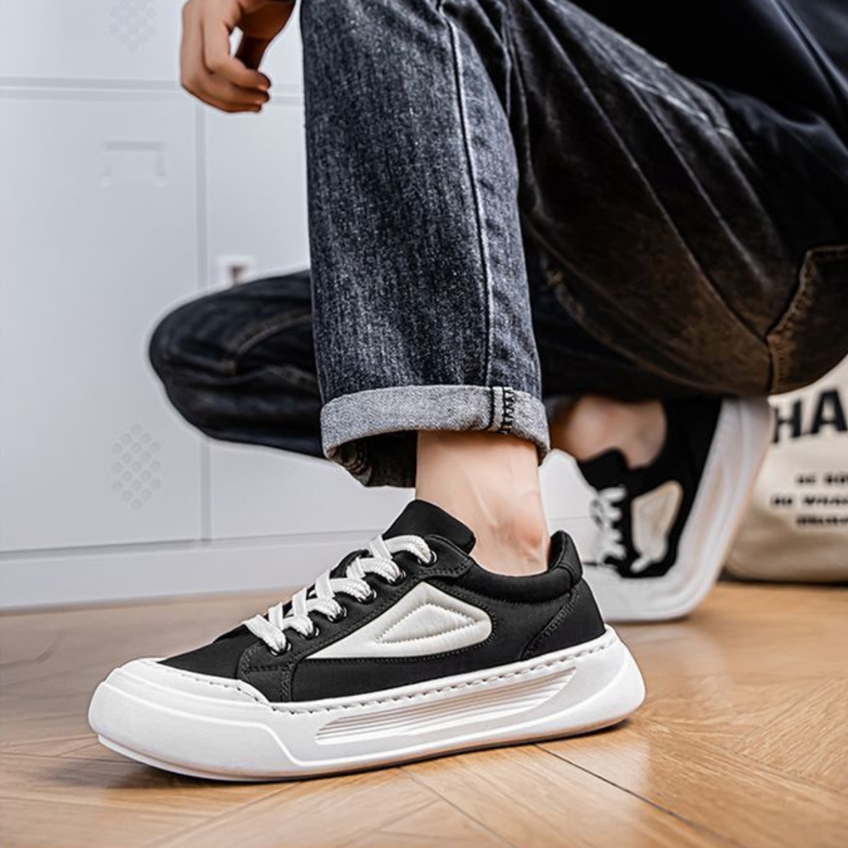 Whoppy SL70 Sepatu Sneakers Pria Import (FREE BOX)