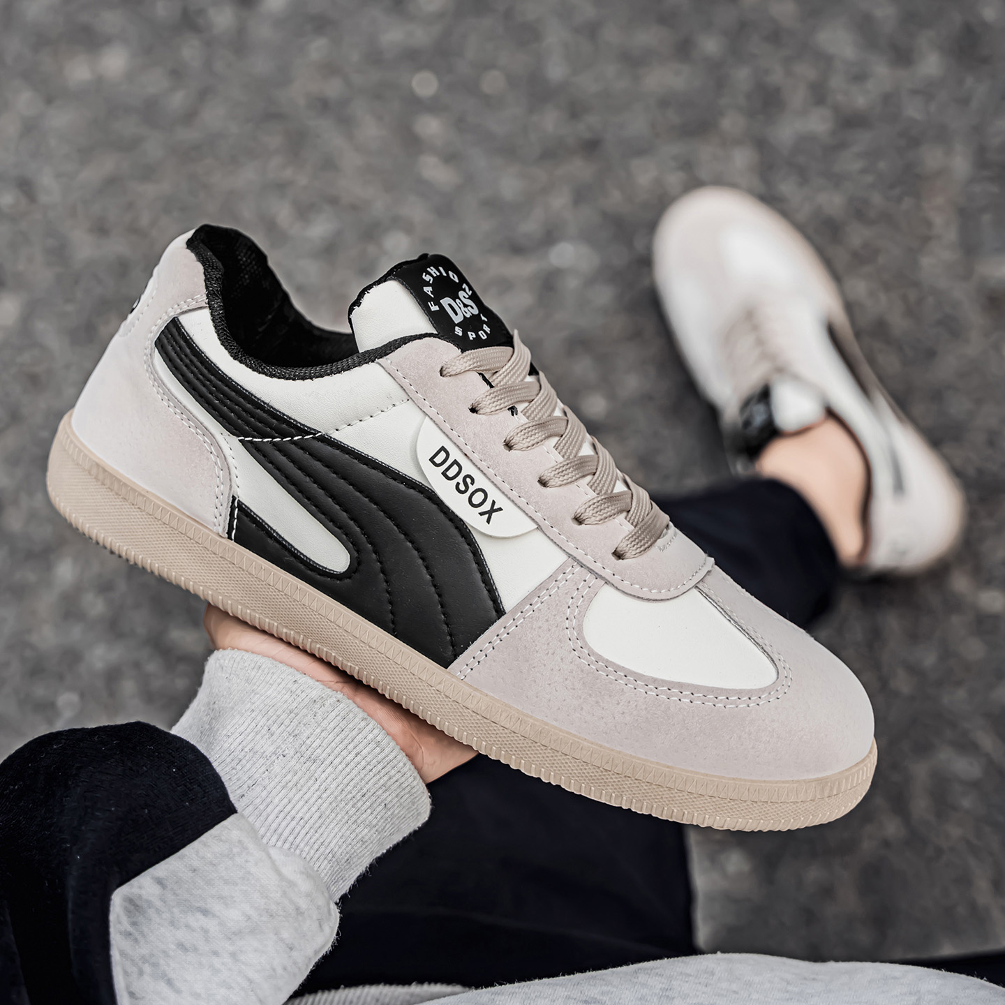 Whoppy SL75 Sepatu Sneakers Pria Import (FREE BOX)